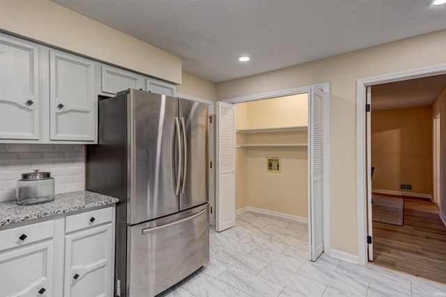 5732 E Sycamore Street, Evansville, IN 47715