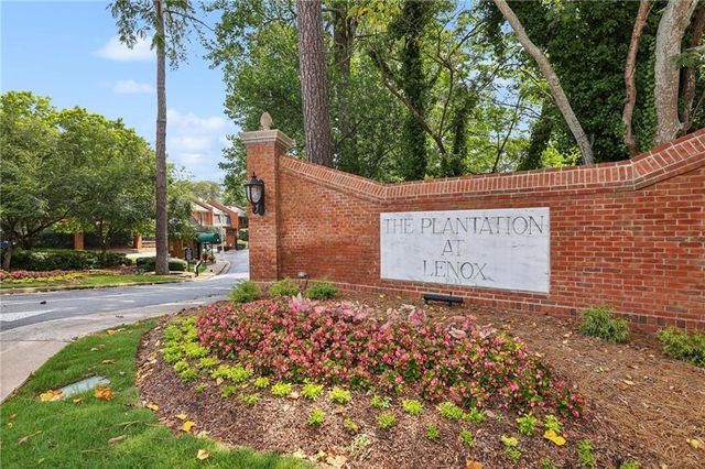 26202 Plantation Drive NE 202, Atlanta, GA 30324