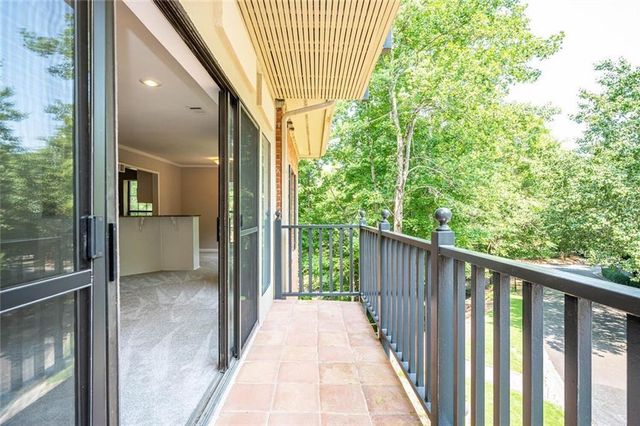 26202 Plantation Drive NE 202, Atlanta, GA 30324