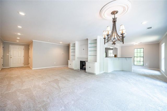 26202 Plantation Drive NE 202, Atlanta, GA 30324