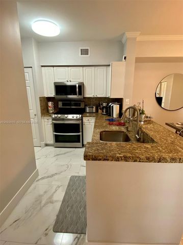 17125 N Bay Rd 3609, Sunny Isles Beach, FL 33160