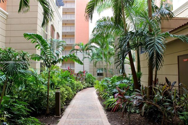17125 N Bay Rd 3609, Sunny Isles Beach, FL 33160