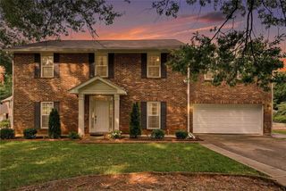 500 Willow Lookout, Alpharetta, GA 30022