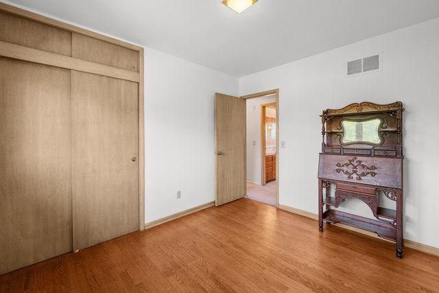 4334 N Hancock Avenue, Davenport, IA 52806
