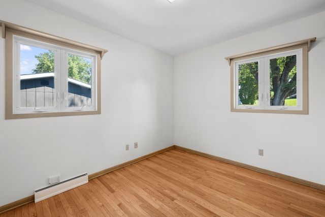4334 N Hancock Avenue, Davenport, IA 52806