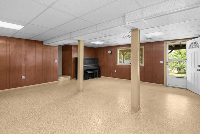 4334 N Hancock Avenue, Davenport, IA 52806
