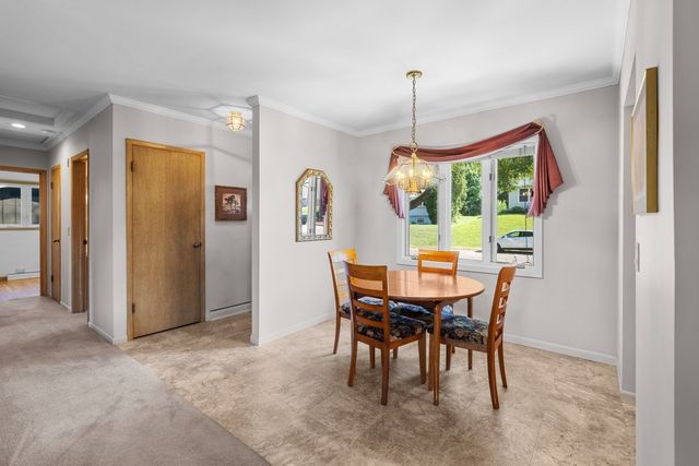 4334 N Hancock Avenue, Davenport, IA 52806