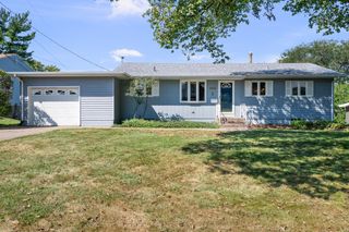 4334 N Hancock Avenue, Davenport, IA 52806