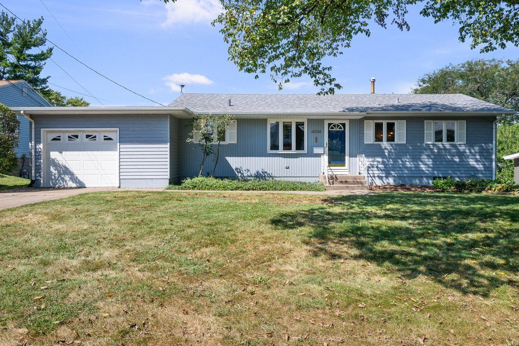 4334 N Hancock Avenue, Davenport, IA 52806
