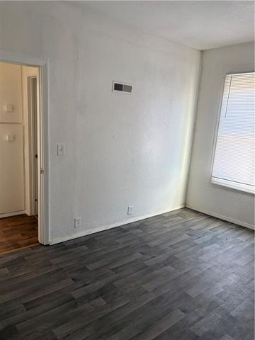 805 Mason Avenue, St Joseph, MO 64504