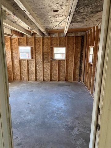 805 Mason Avenue, St Joseph, MO 64504