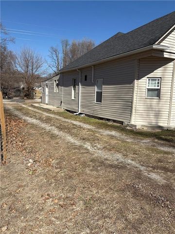 805 Mason Avenue, St Joseph, MO 64504