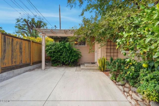 1768 Casa Grande Street, Pasadena, CA 91104