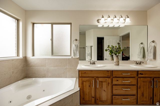 1420 W JORDAN HILLS DR, South Jordan, UT 84095