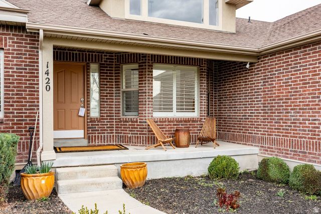 1420 W JORDAN HILLS DR, South Jordan, UT 84095