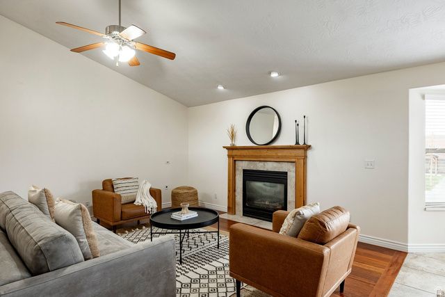 1420 W JORDAN HILLS DR, South Jordan, UT 84095