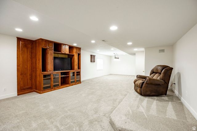 1420 W JORDAN HILLS DR, South Jordan, UT 84095