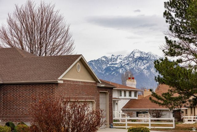 1420 W JORDAN HILLS DR, South Jordan, UT 84095