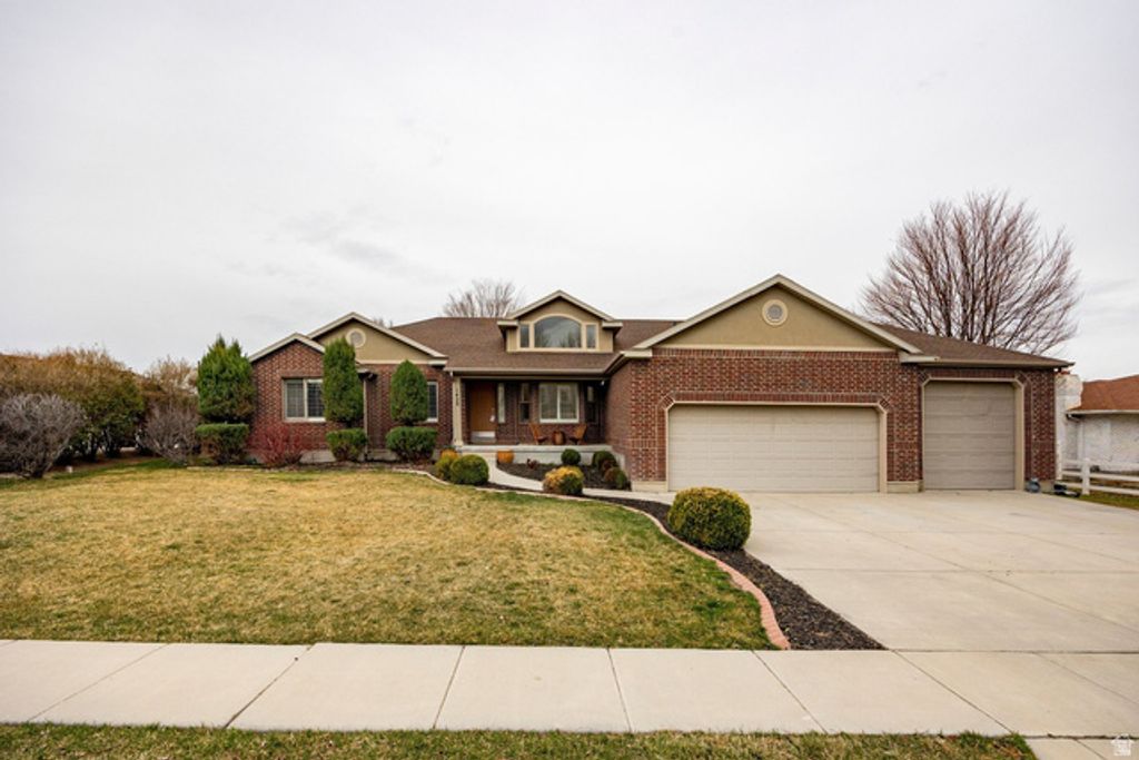 1420 W JORDAN HILLS DR, South Jordan, UT 84095