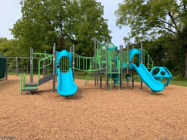 45 Mohawk Ave, Rockaway Twp., NJ 07866