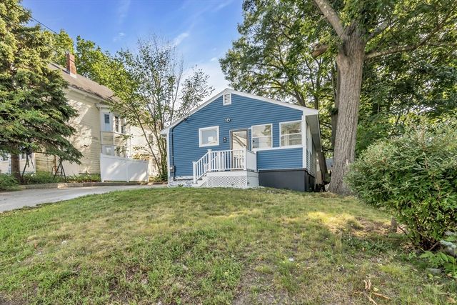7-B Stevens St, Lawrence, MA 01843