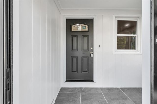 7-B Stevens St, Lawrence, MA 01843