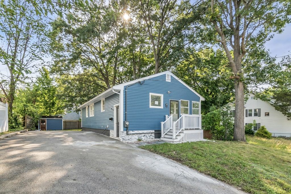 7-B Stevens St, Lawrence, MA 01843