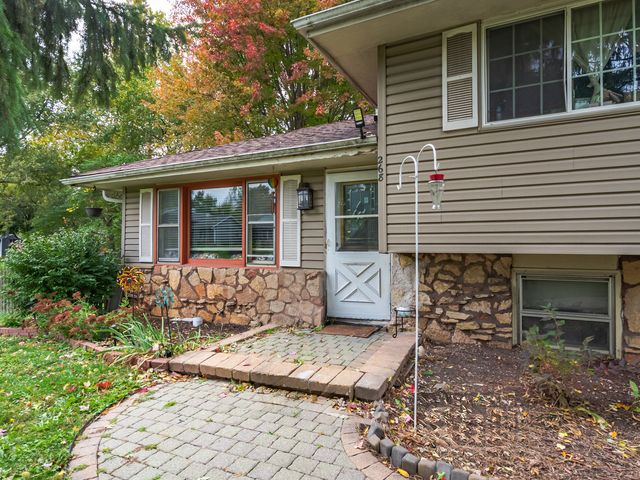 N268 Calvin Avenue, West Chicago, IL 60185