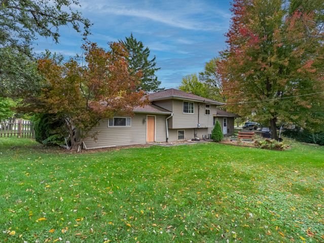 N268 Calvin Avenue, West Chicago, IL 60185