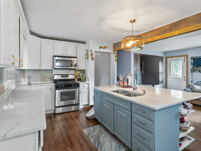 N268 Calvin Avenue, West Chicago, IL 60185