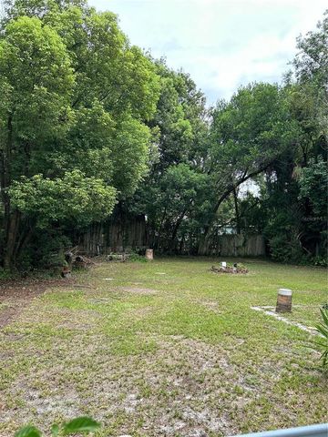 1012 NE 1ST AVENUE, Gainesville, FL 32601