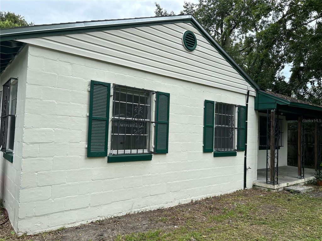 1012 NE 1ST AVENUE, Gainesville, FL 32601