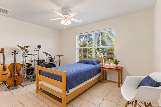 1157 Lasso Loop, Canyon Lake, TX 78133