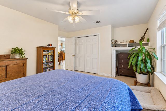 1157 Lasso Loop, Canyon Lake, TX 78133