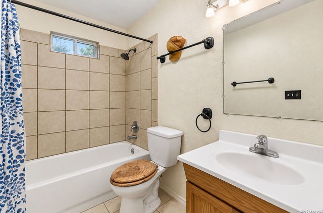 1157 Lasso Loop, Canyon Lake, TX 78133
