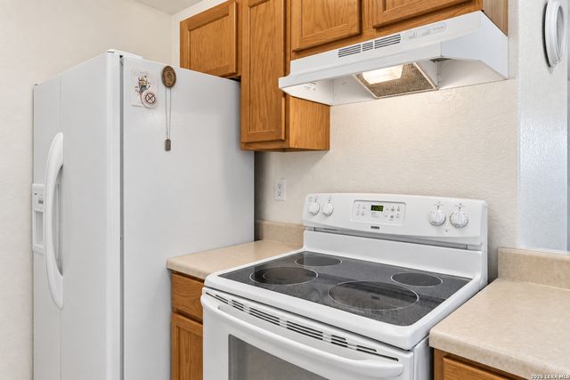 1157 Lasso Loop, Canyon Lake, TX 78133