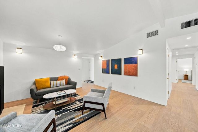 20710 Haynes Street, Winnetka, CA 91306