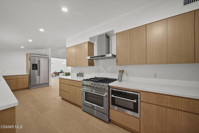 20710 Haynes Street, Winnetka, CA 91306
