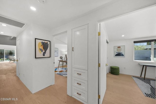 20710 Haynes Street, Winnetka, CA 91306