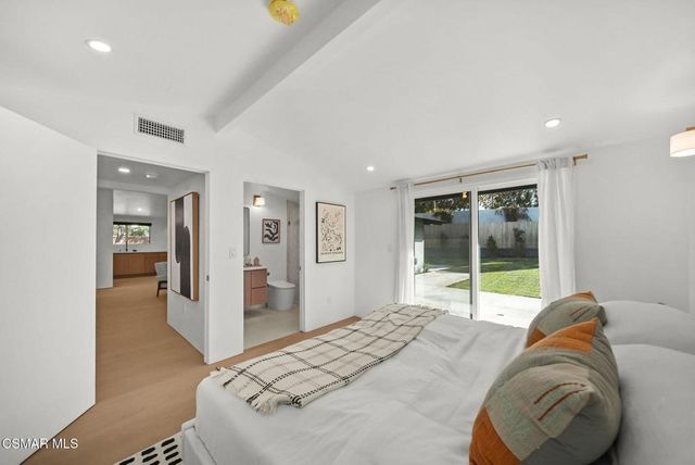 20710 Haynes Street, Winnetka, CA 91306