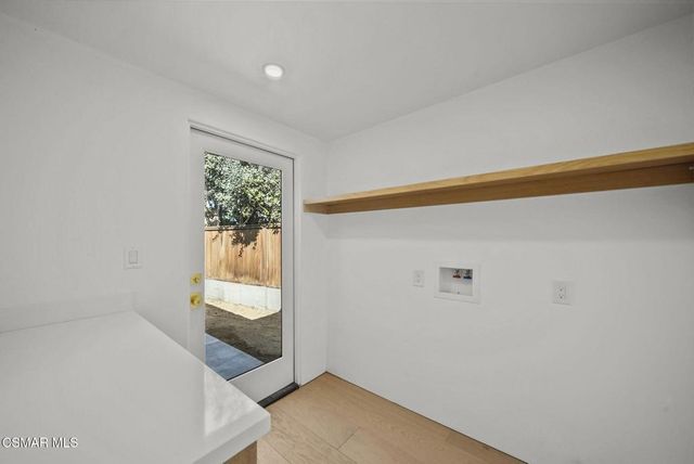 20710 Haynes Street, Winnetka, CA 91306