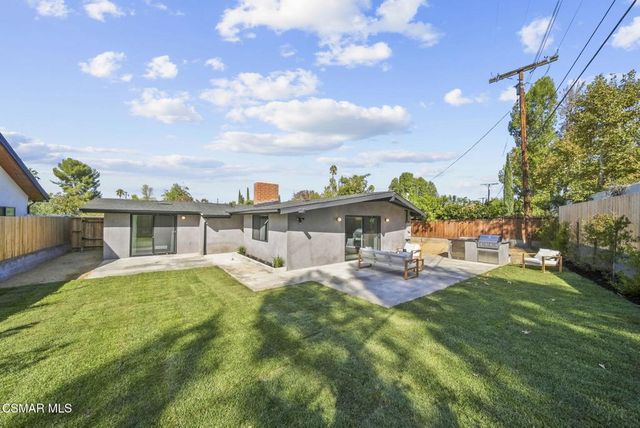 20710 Haynes Street, Winnetka, CA 91306