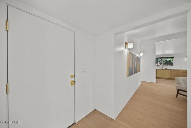 20710 Haynes Street, Winnetka, CA 91306