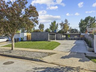 20710 Haynes Street, Winnetka, CA 91306