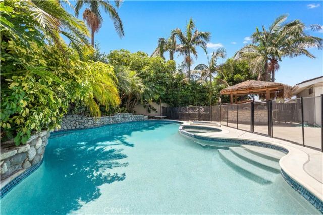 58 Fulton, Irvine, CA 92620