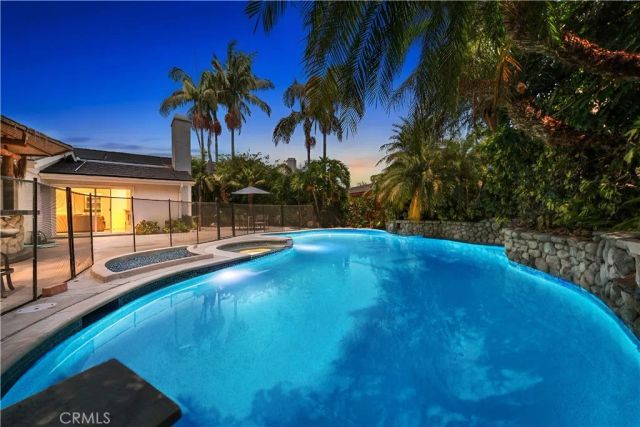 58 Fulton, Irvine, CA 92620