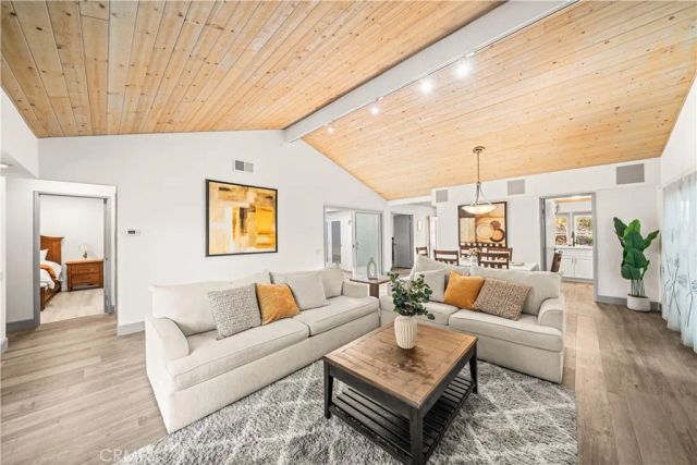 58 Fulton, Irvine, CA 92620