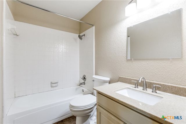 4318 Woodstone Circle, Temple, TX 76502