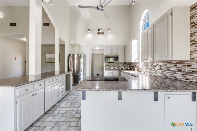 4318 Woodstone Circle, Temple, TX 76502