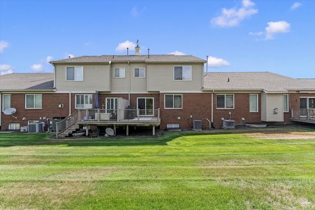 24323 Heatherwood Drive, South Lyon City, MI 48178